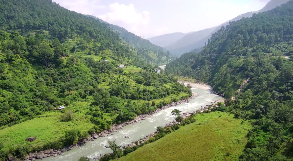 Chamba Travel Blog, Scenic view of Ravi River and Himalayan mountains in the background