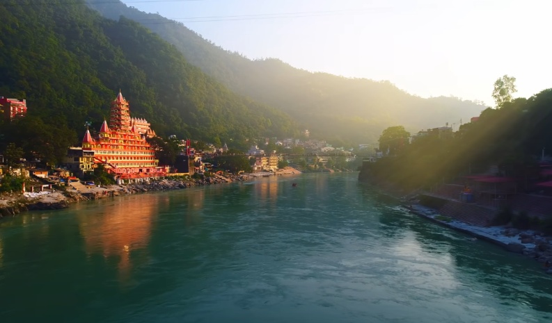 Scenic view of holy Ganga in the mountains- Rishikesh travel guide 2025